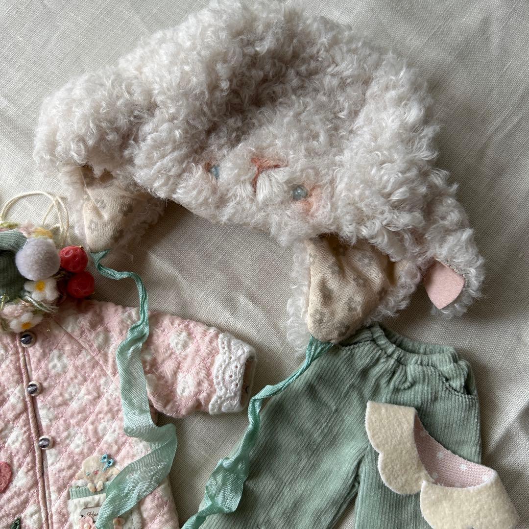 ブライス　Blythe 着せ替え服セット（コート・セーター・パンツ・帽子）