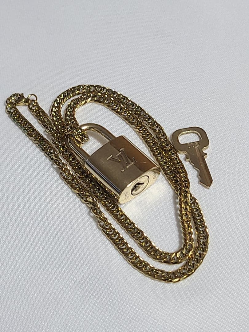 m*k様 正規品　LOUISVUITTON　パドロック　カデナ＆キー