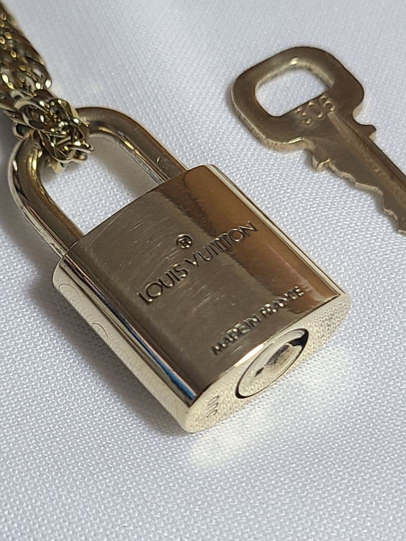 m*k様 正規品　LOUISVUITTON　パドロック　カデナ＆キー
