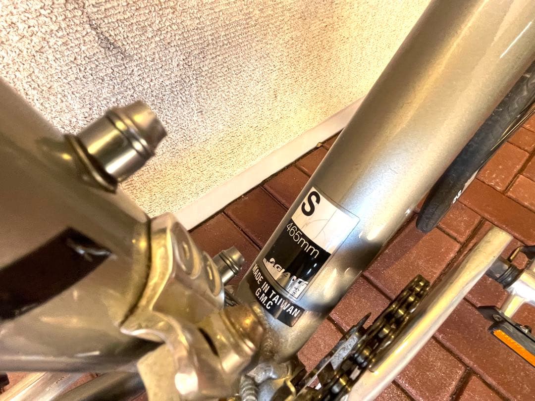 引取歓迎　GIANT DEFY3 Sサイズ(165〜180cm)ダークグレー