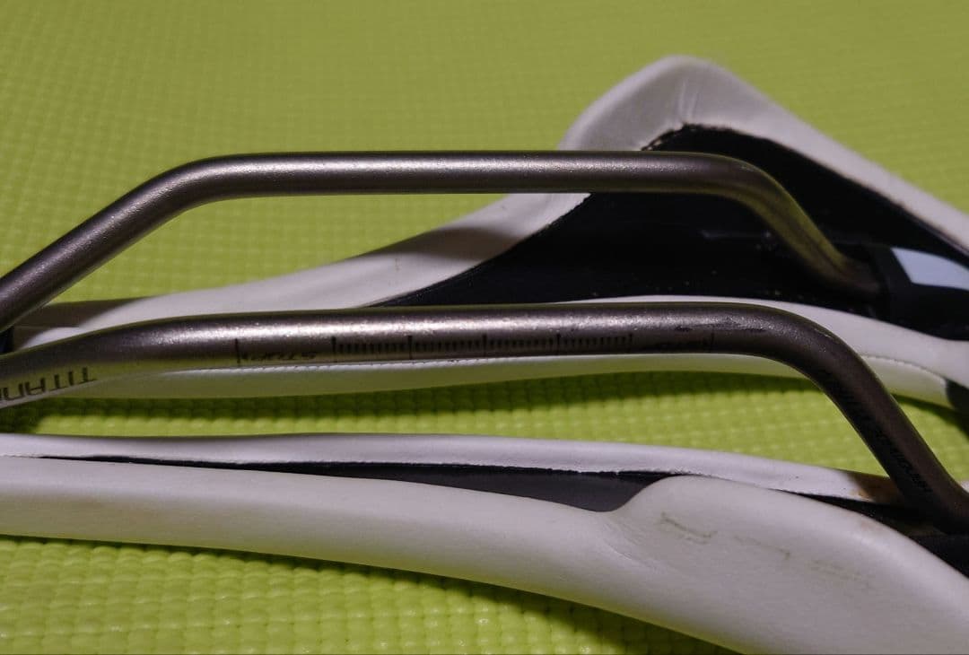 Selle Italia SLR Superflow 145mm サドル