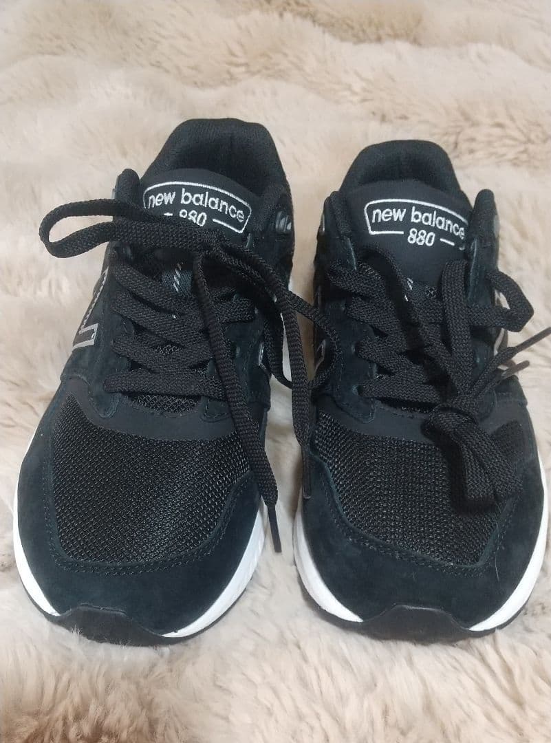 23.5New Balance 880 ブラックスニーカー