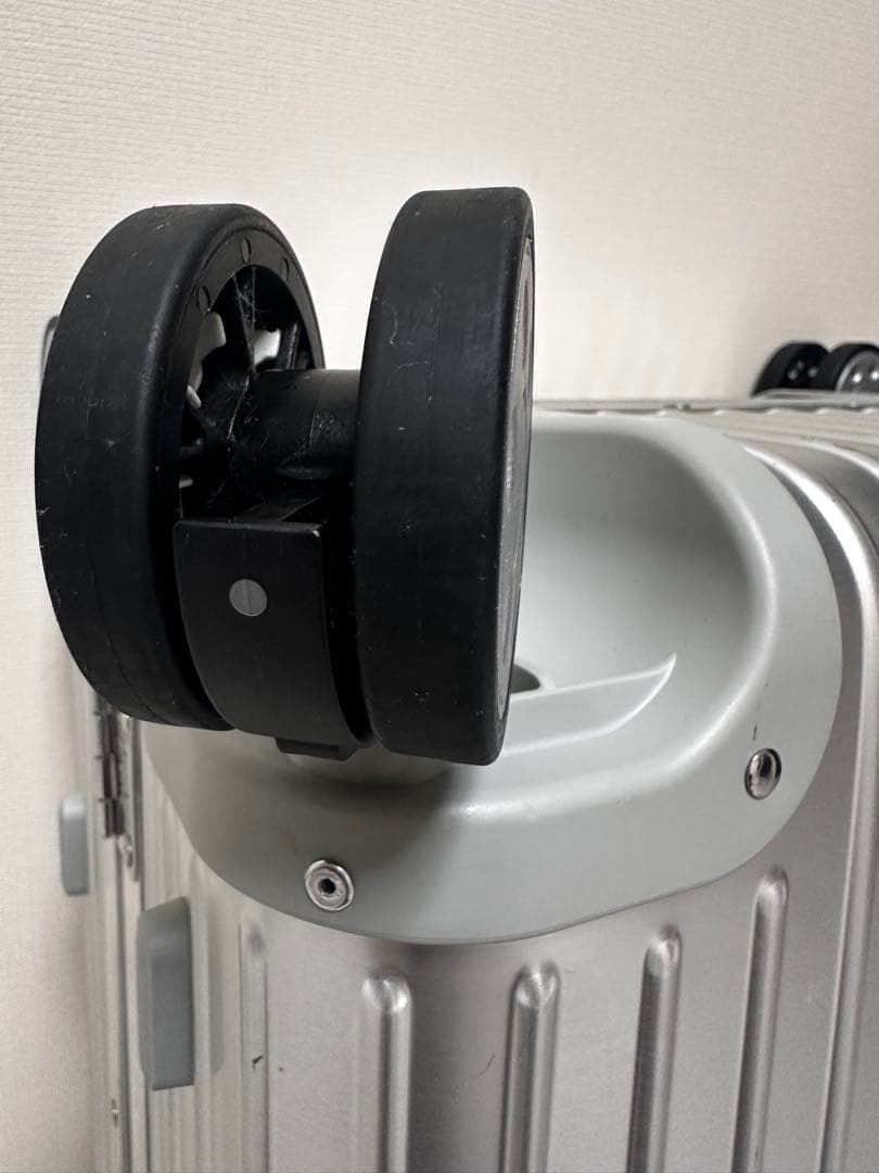 リモワ　トパーズ RIMOWA TOPAS E-Tag 4輪 TSAロック