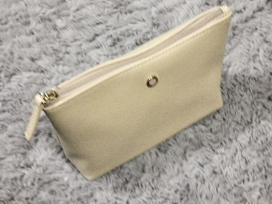 スリッパとアイマスク、ラウンジウェア・スリッパ・ポーチセット、未使用品