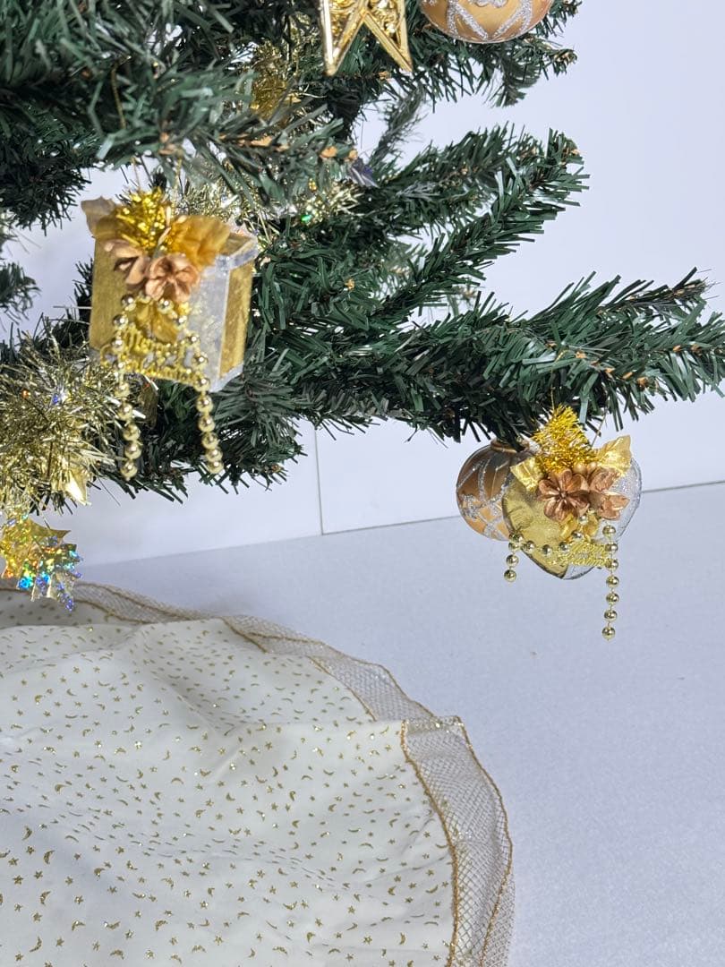 ゴールドのオーナメント　クリスマスツリー 約180cm