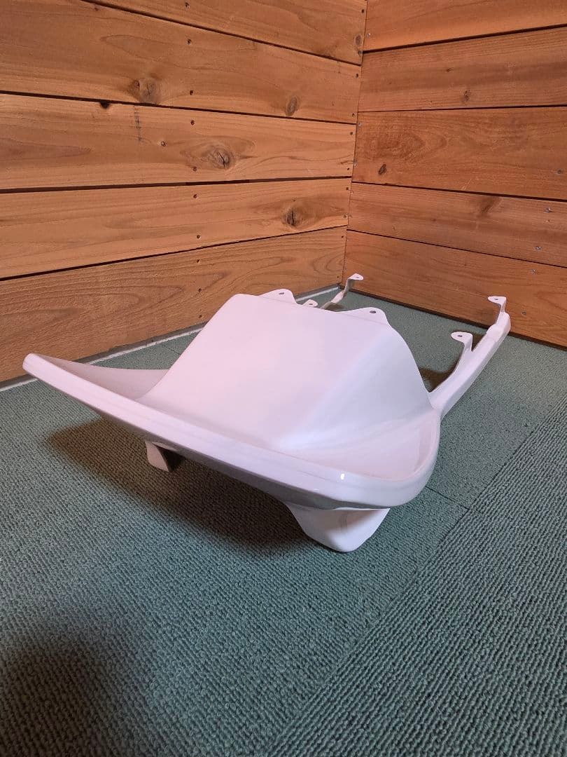 ☆高品質☆ホーク3 テールカウル　白　T・stage