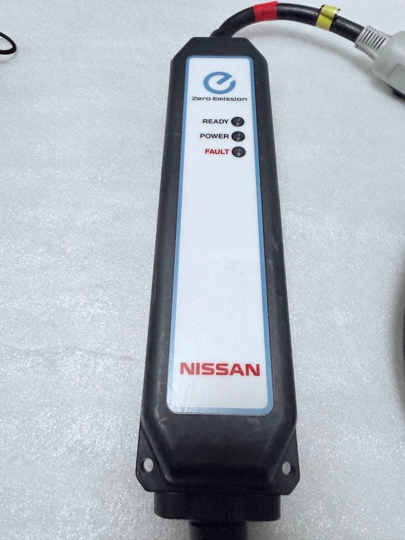 最新型番　日産リーフ充電ケーブル　 6WX0A 106