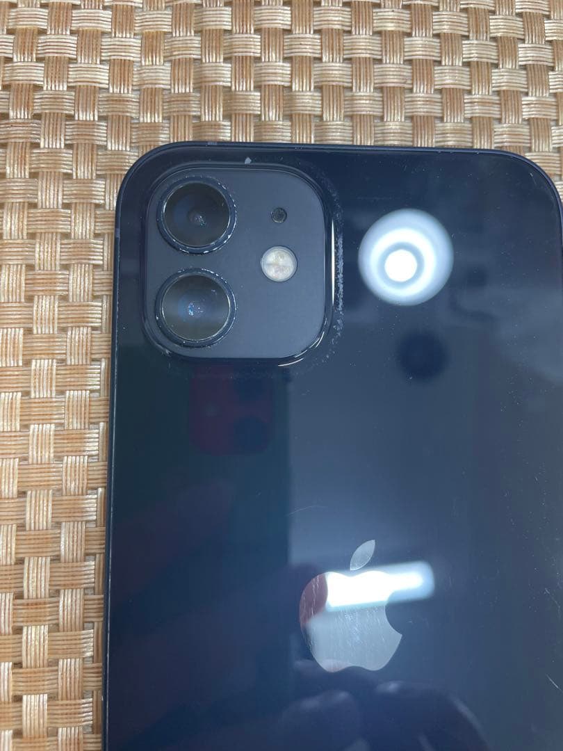 iPhone 12 128 GB ブラックSIMフリー【7772】