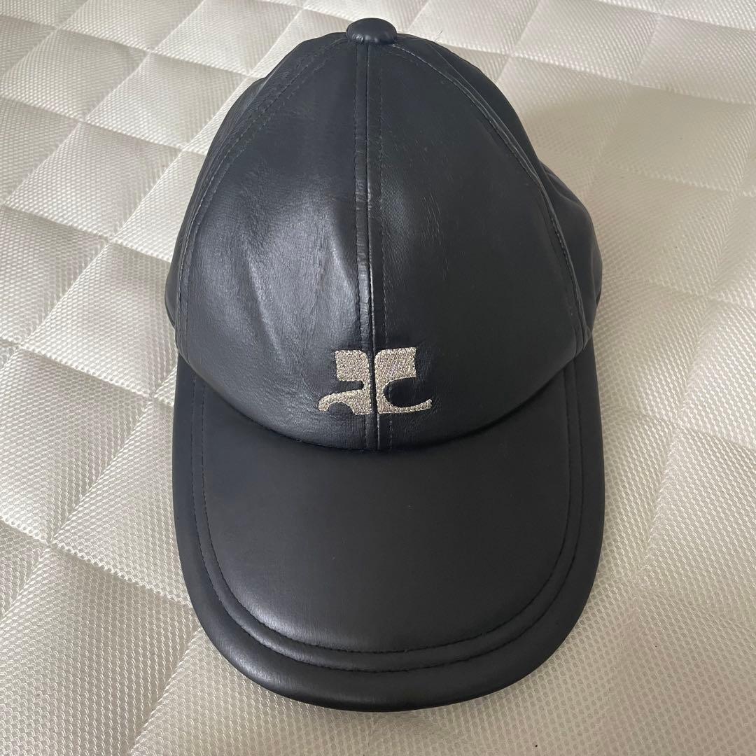 Courreges クレージュ 黒 刺繍ラメロゴキャップ