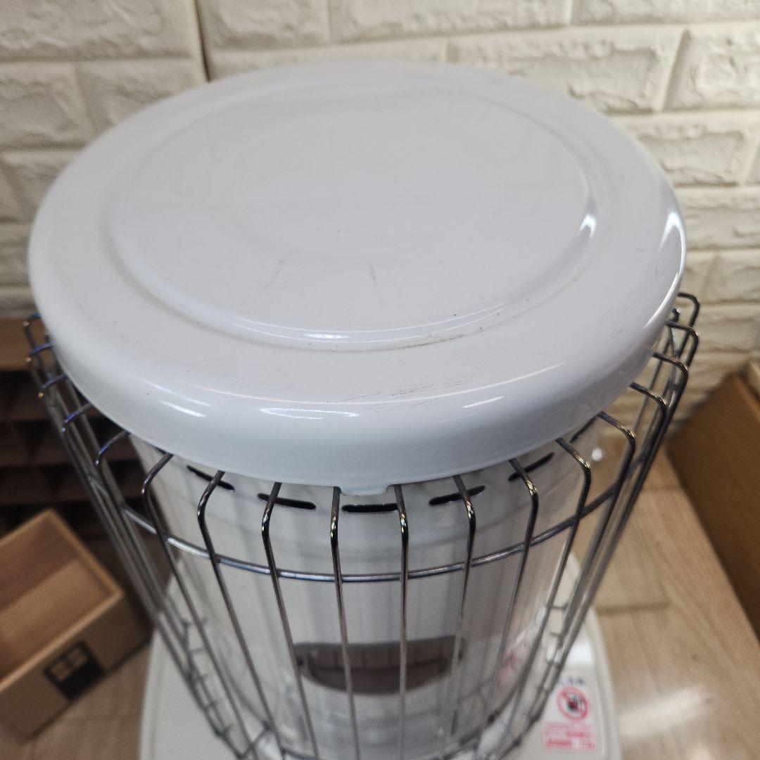 送料無料❤2013⑨️⭕️コロナ ホワイト 石油ストーブ 安全ガード付き