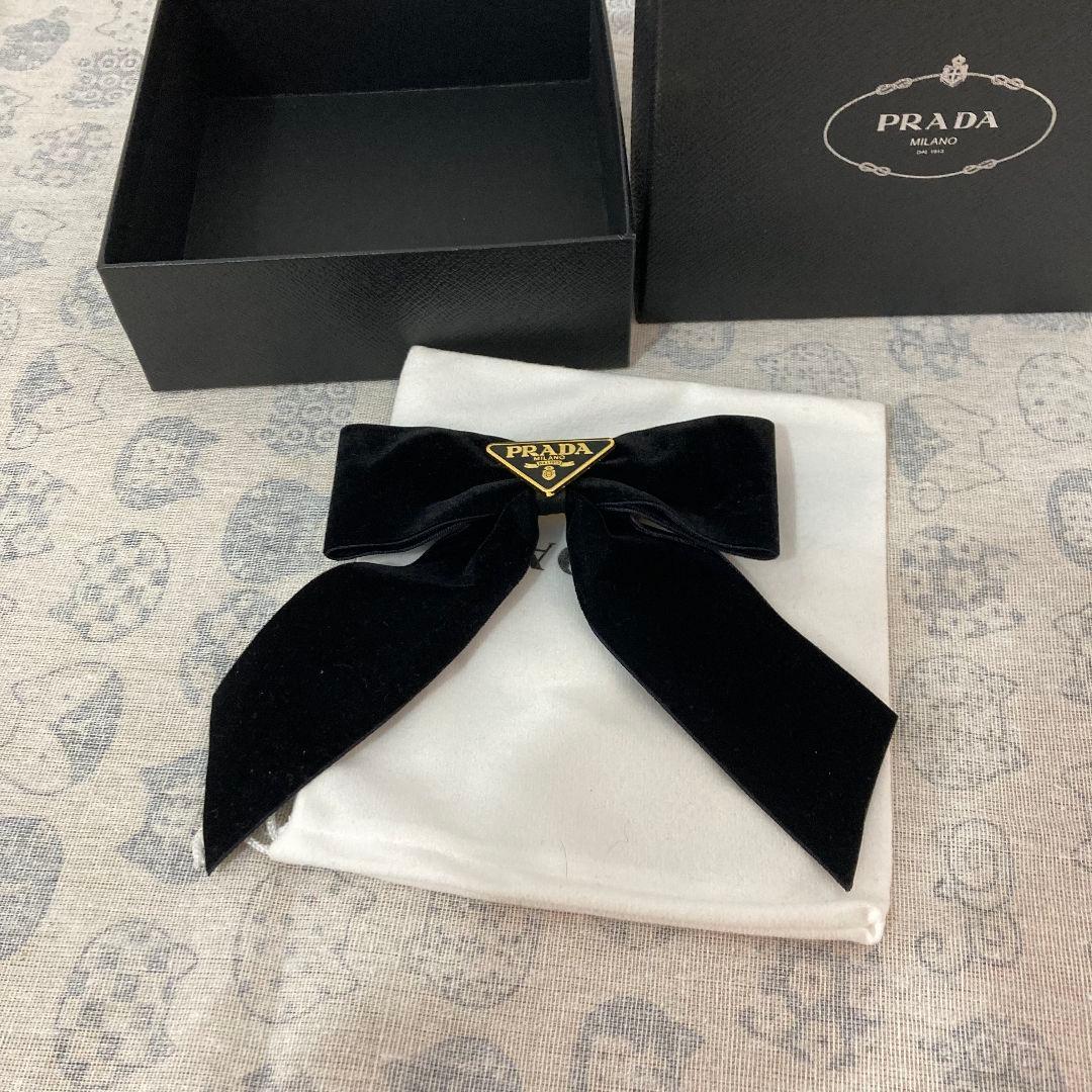 PRADA ベルベット リボン ヘアクリップ ブラック×ゴールド