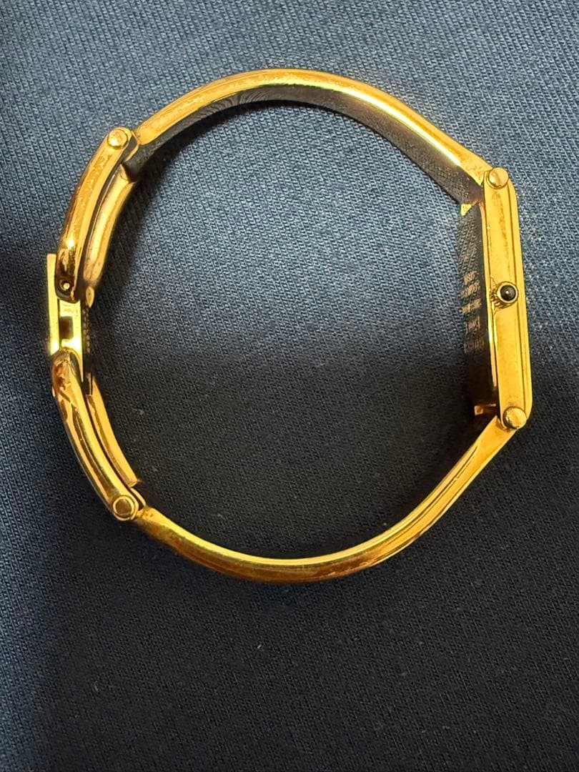 GUCCI 腕時計 1500 L ゴールド