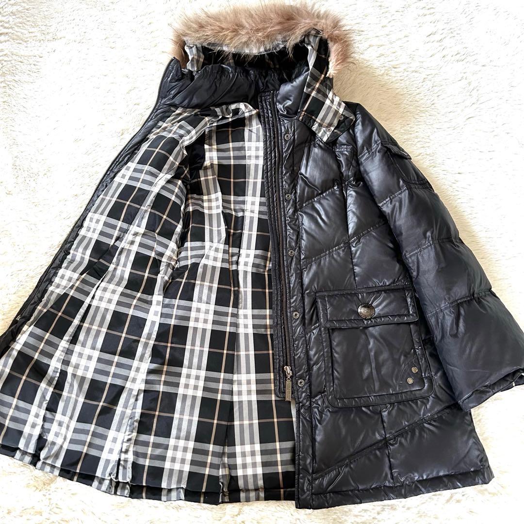 バーバリーブルーレーベル ダウンコート 裏地チェック ブラック ラクーンファーM