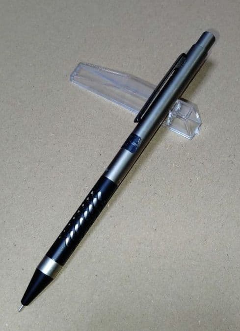 シャープペンシル SAKURA ARCHI 　　サクラ アーキ　由良拓也