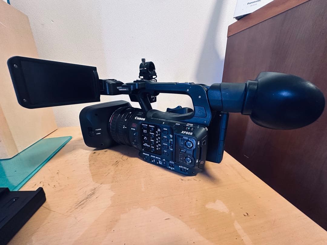 【大幅値下げ】Canon XF605 4Kビデオカメラ BP A60付