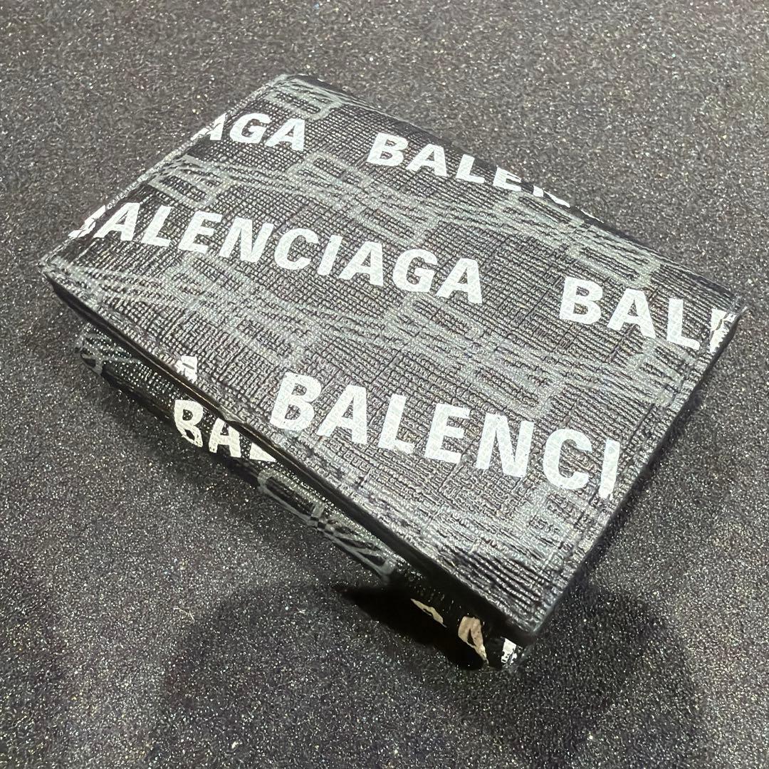 早い者勝ちBALENCIAGA ブラックレザー 三つ折り財布