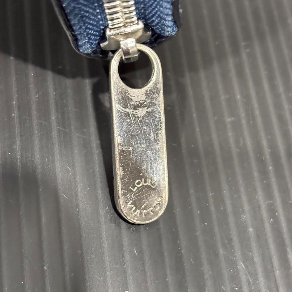 【なかむー】ルイヴィトン　エピ　ジッピーウォレット　ネイビー