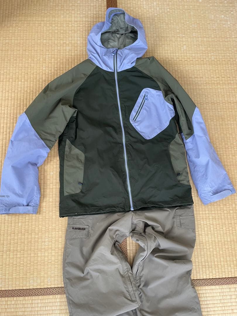 バートンAK クイックシルバー　スノーボード　ウェアセット