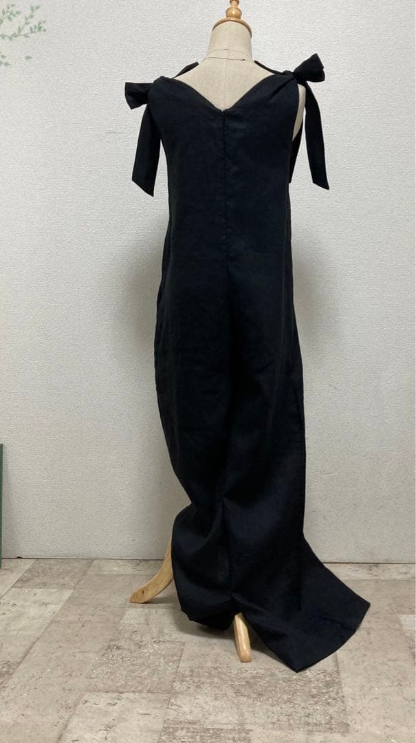 新品未使用タグ付ツルバイマリコオイカワリボン付ロングオールインワン34ブラック