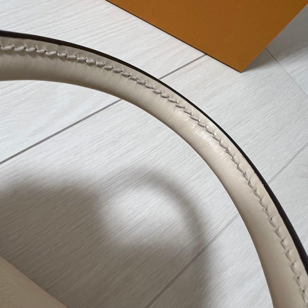 オンザゴー　PM M46569 アンプラント　クレーム　ホワイト