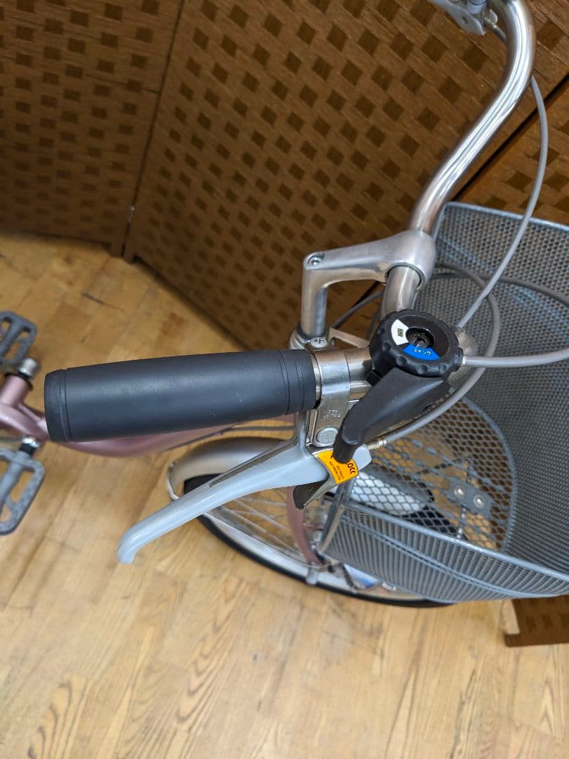 U028 三輪　自転車　スイング機能付き　Avec Vent