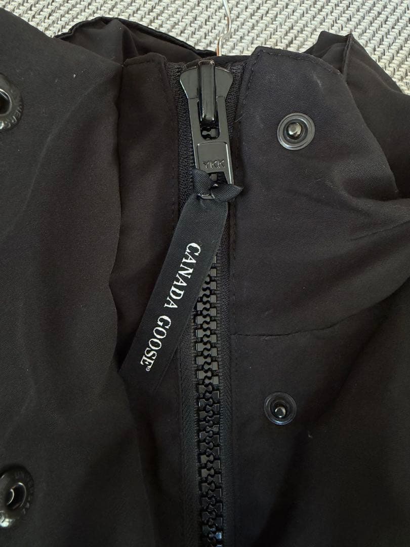 N*N様   ブラック ダウンジャケット　フード取り外し可