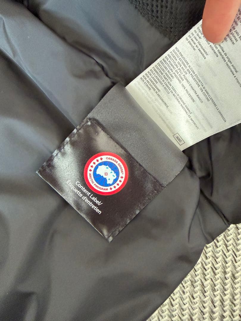 N*N様   ブラック ダウンジャケット　フード取り外し可