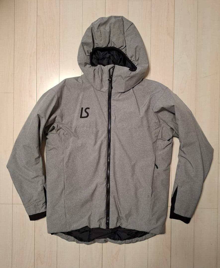 LUZ e SOMBRA フード付きアウター グレー色