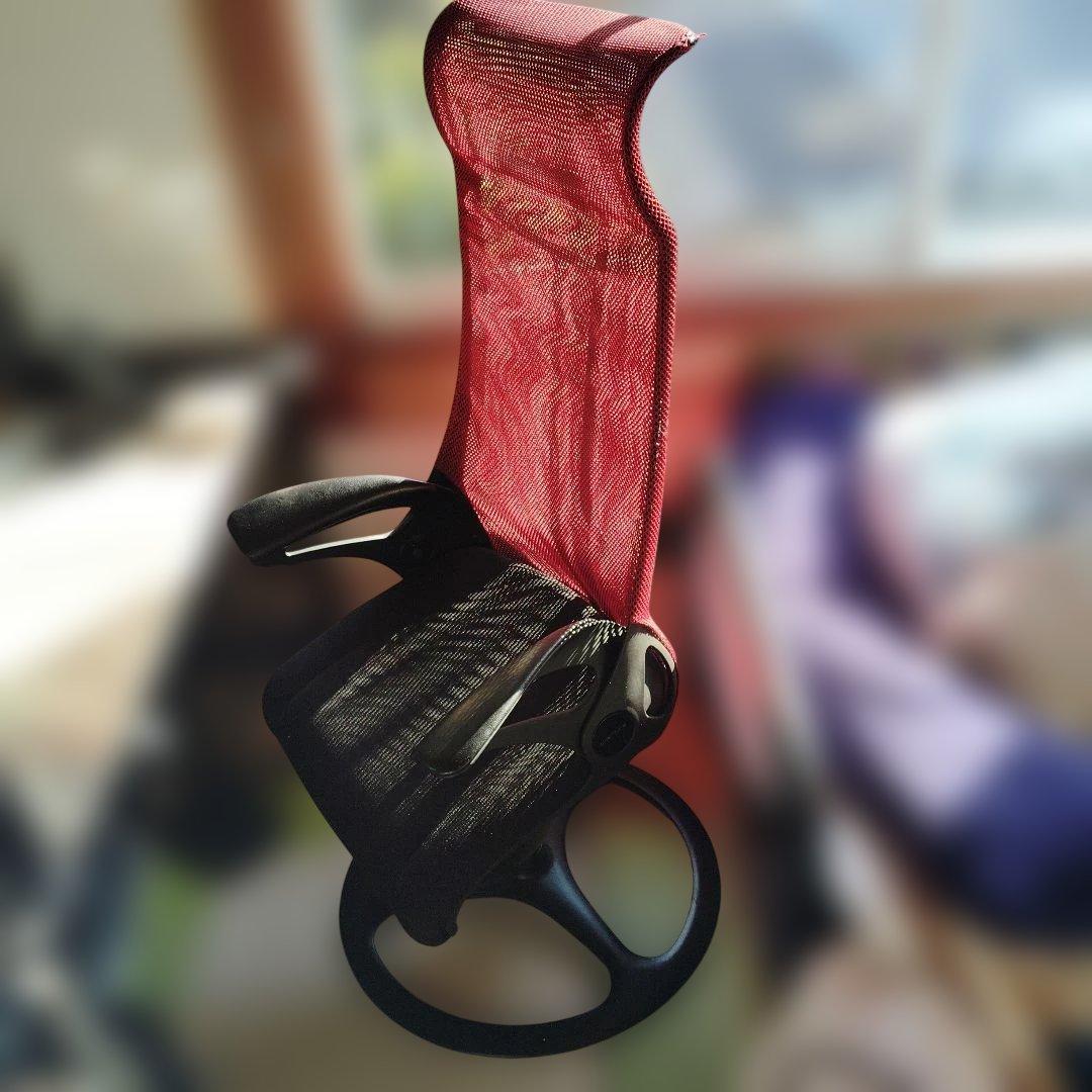 オカムラ　高級チェア