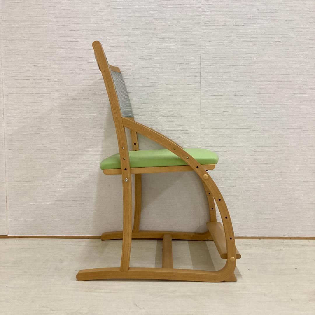 【カリモク】デスクチェア　椅子　学習