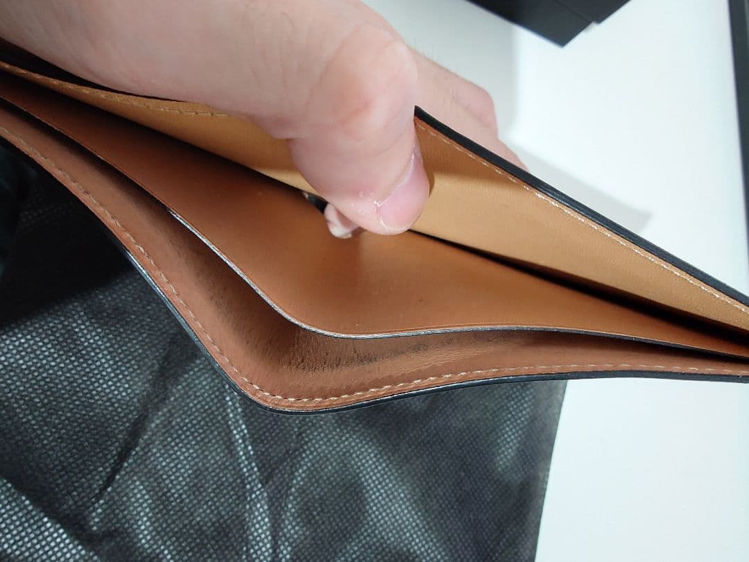 Flathority 二つ折り財布 シェルコードバン　バーボン