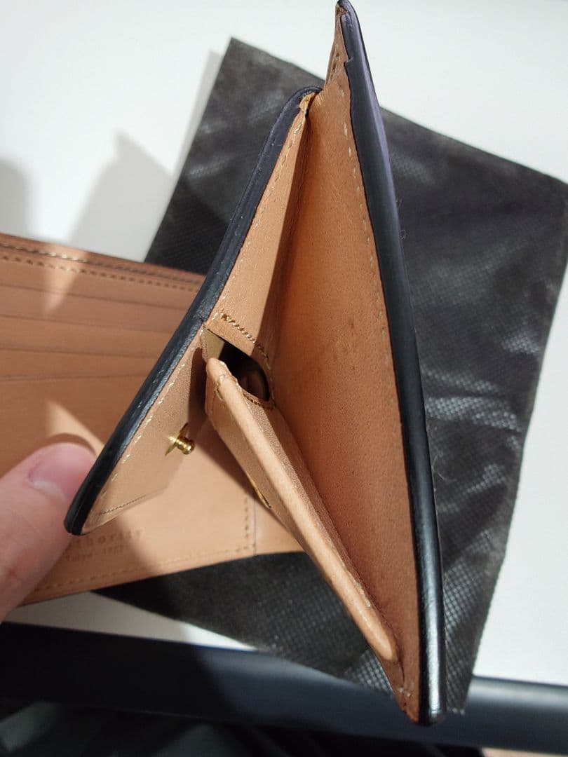 Flathority 二つ折り財布 シェルコードバン　バーボン