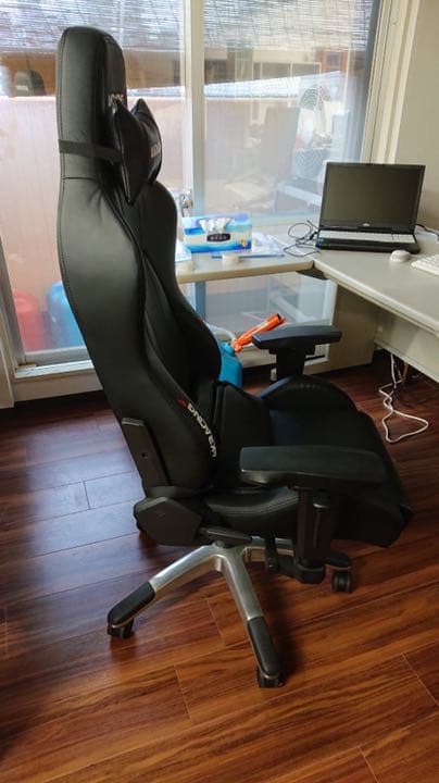 AK Racing ゲーミングチェア