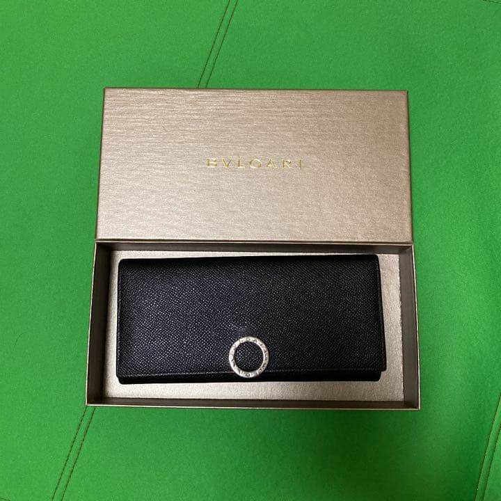 BVLGARI長財布