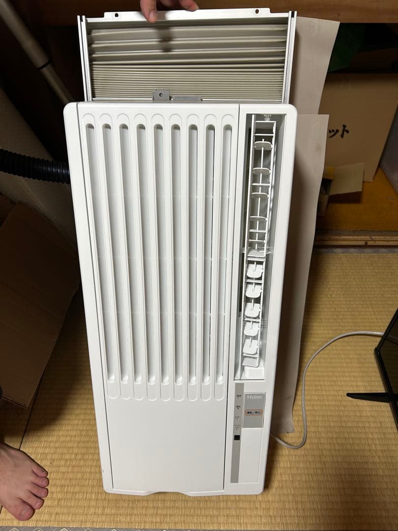 美品　Haier ルームエアコン JA-16W 2022年製