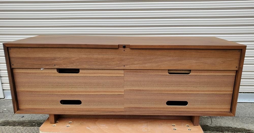 C134 美品！カリモク120幅　ソリッドボード（TV台）　QT4037R