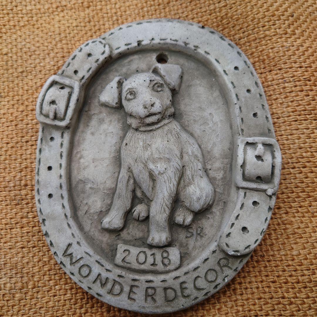 ワンダーデコール　イヤープレート　2018