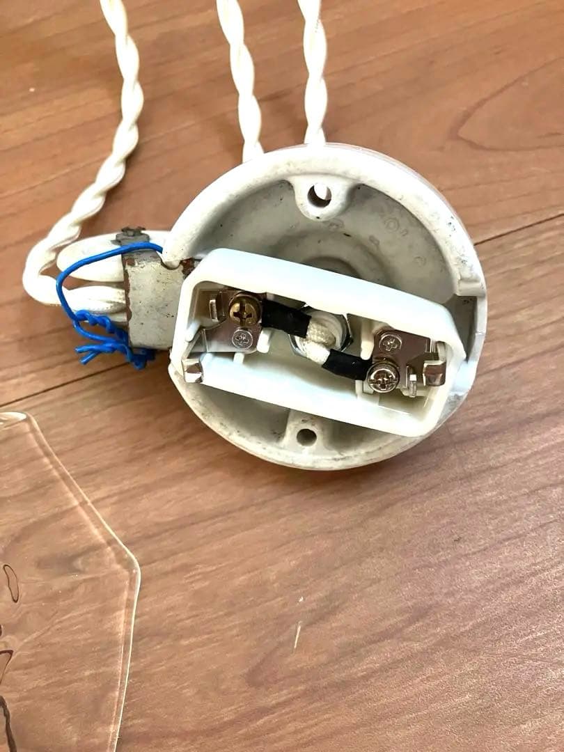 【Antique】白磁製昇降機付きガラスシェードペンダントライト