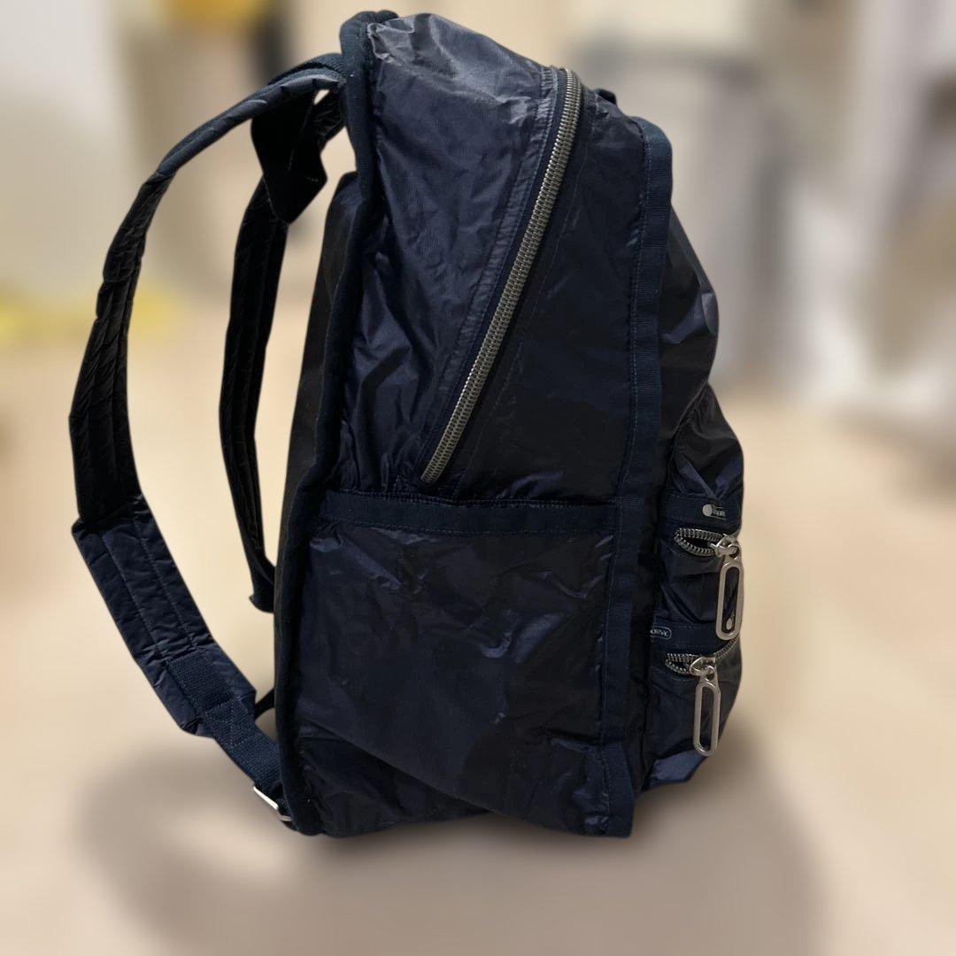 極美品　レスポートサック　エッセンシャル　リュック　ネイビー　超軽量