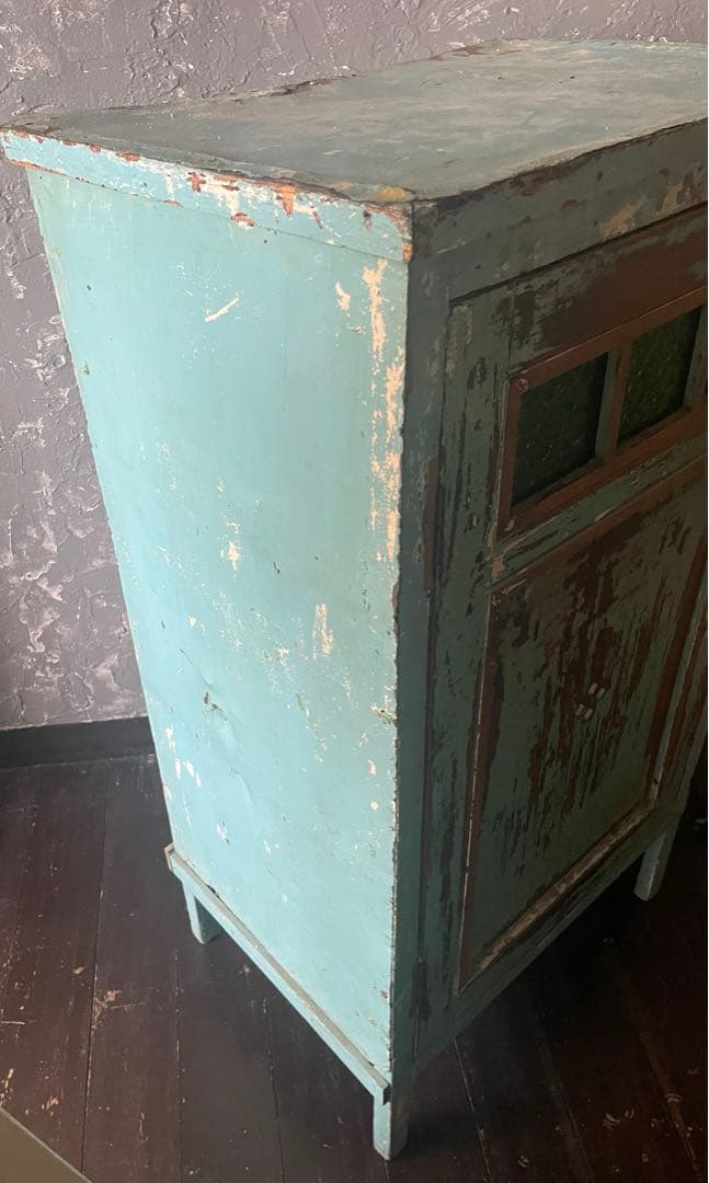 稀少/ビンテージ/インド/古材/メタル/ガラスキャビネット/キャビネット/収納棚