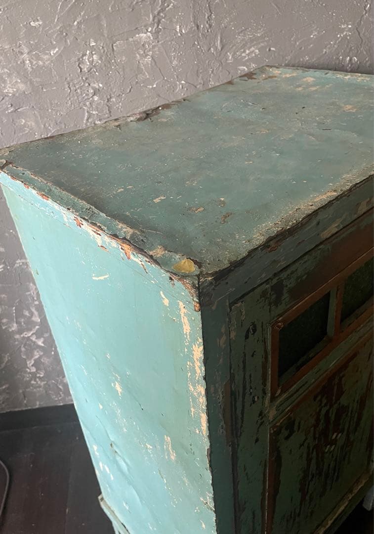 稀少/ビンテージ/インド/古材/メタル/ガラスキャビネット/キャビネット/収納棚