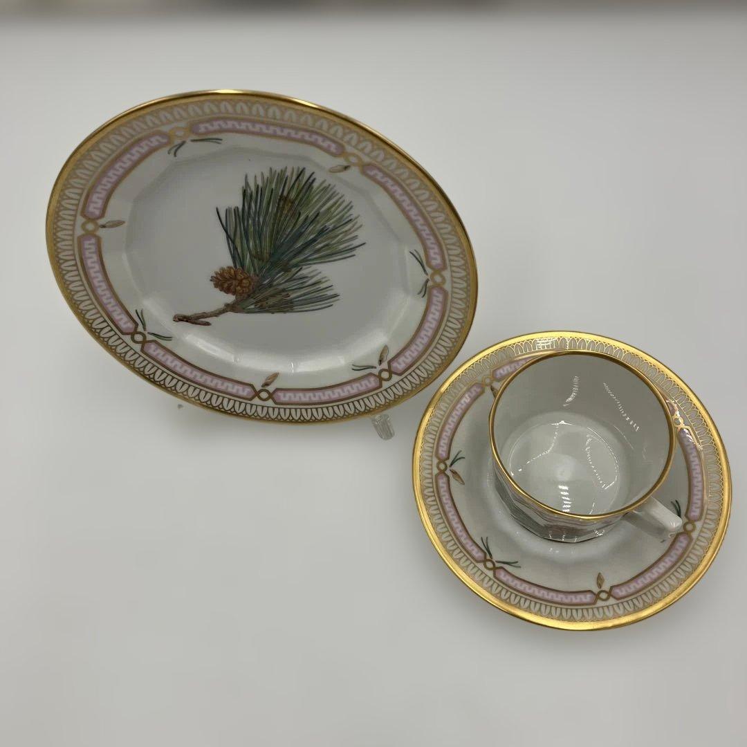 【希少】 ロイヤルコペンハーゲン　 キリン10周年記念 『フローラ ヤポニカ』