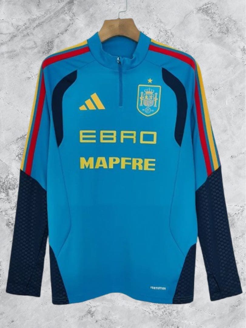最新 スペイン代表 トレーニングトップ L スポンサー付き