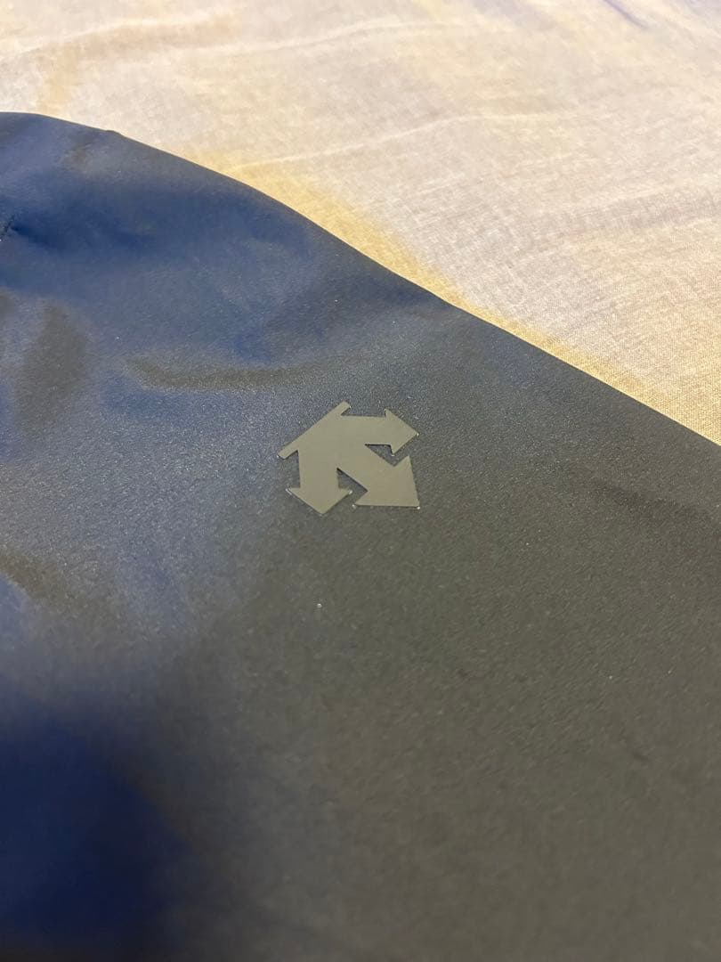 DESCENTE ステンカラーフーデッドスタイリッシュコート