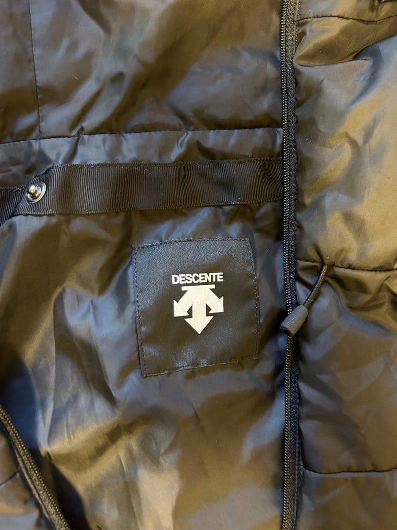 DESCENTE ステンカラーフーデッドスタイリッシュコート