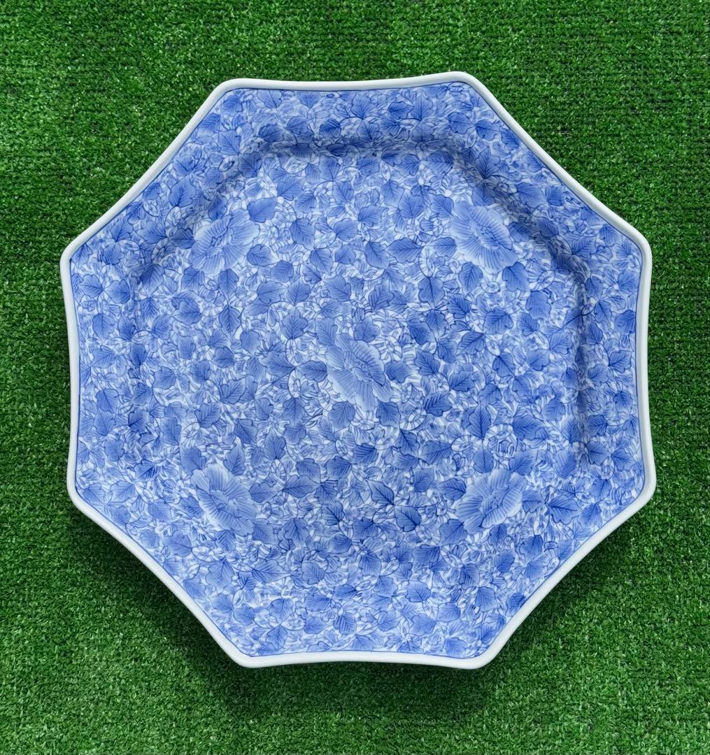 三川内焼 平戸祐祥作 牡丹唐草文八角皿