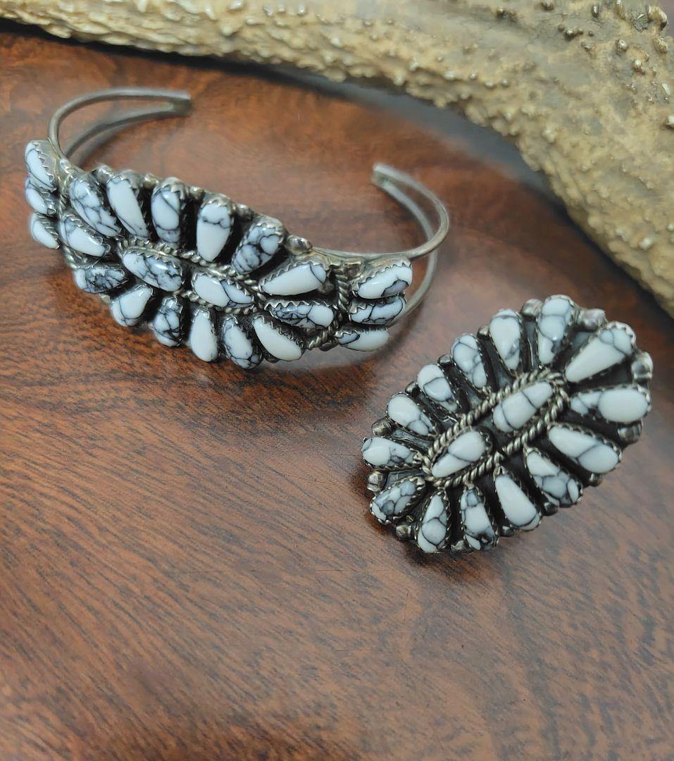 naomiHarpoズニ族バングルとリング2点希少ホワイトターコイズ