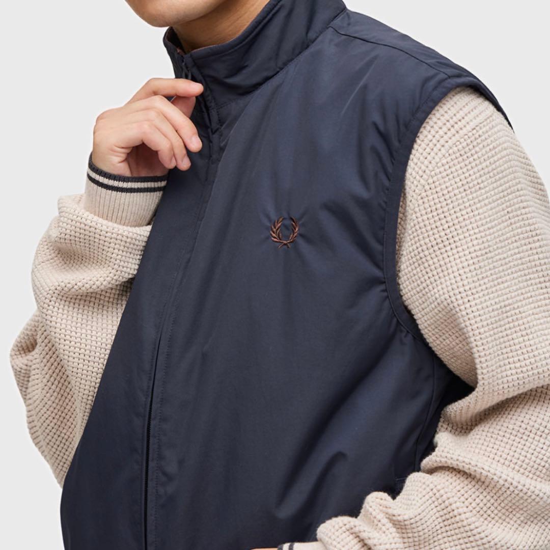 フレッドペリー　FRED PERRY ベスト