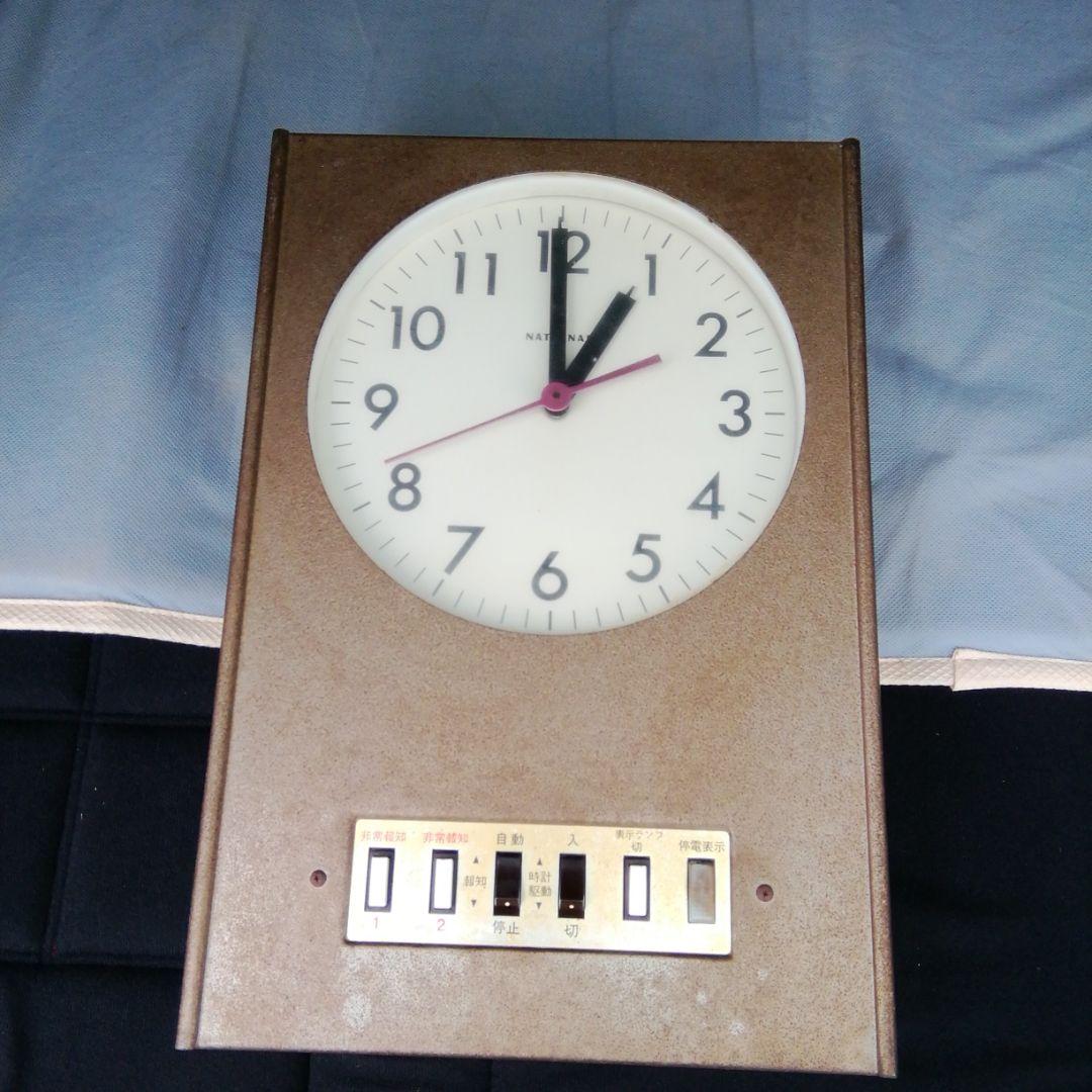 アンティークの壁掛け時計