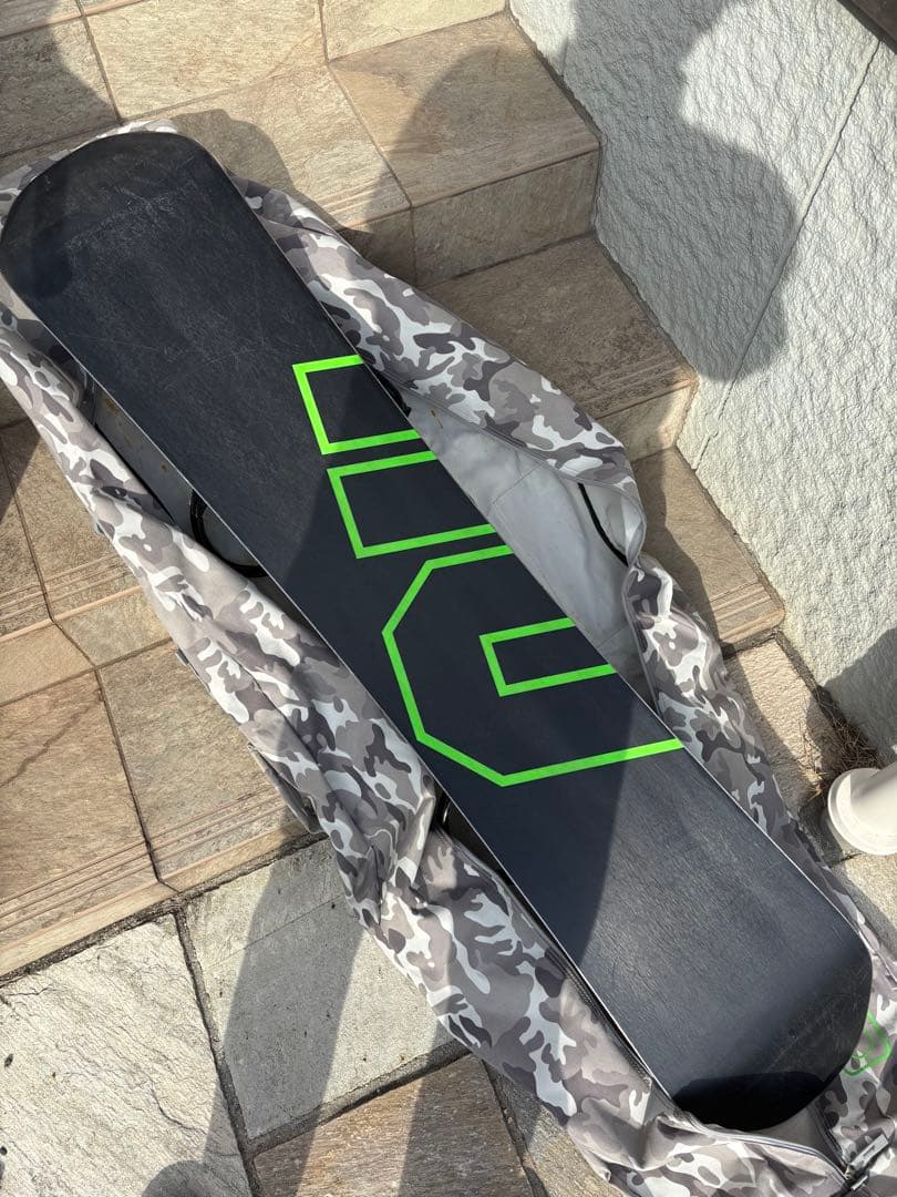 011 スノーボード 迷彩ケース付き